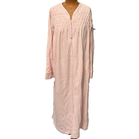 Miss Elaine Collette Fleece Front Zipper Pink Robe NWT Medium Embroidered Flower - Picture 1 of 7